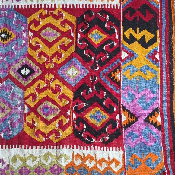 Kilim Wool Rug - Picture 8 of 8